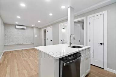 Main picture of 252 N Lincoln St