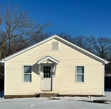Main picture of 611 School Ave