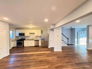 Main picture of 3840 Dolfield Ave