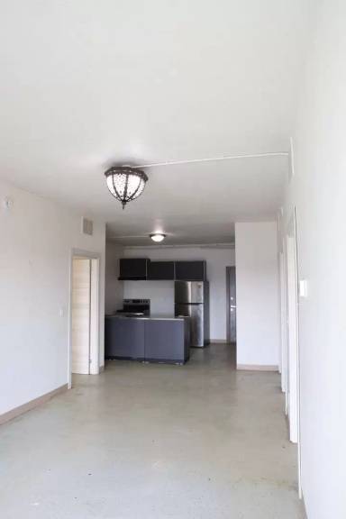 Main picture of 200 W Lake St