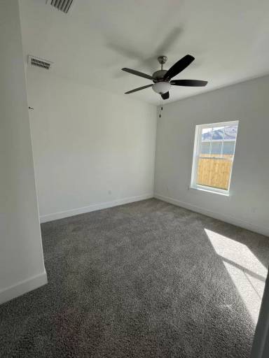 Main picture of 301 E 13th St