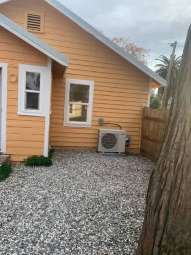 Main picture of 1063 Gilbert St