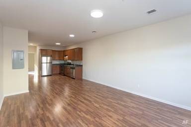 Main picture of Chatham Square