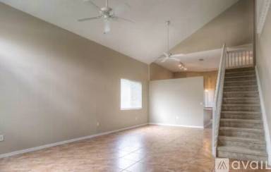 Main picture of 1721 SE 16th Ave