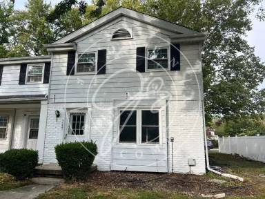 Main picture of 3223 N McCord Rd