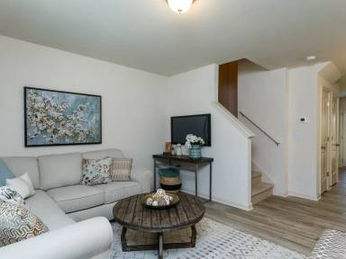 Main picture of 832 Saratoga Dr