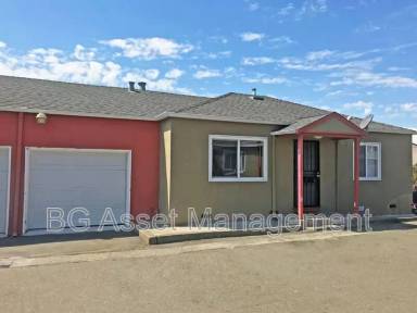 Main picture of 22815 Grand St
