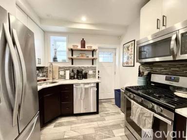 Main picture of 2003 Tulip St
