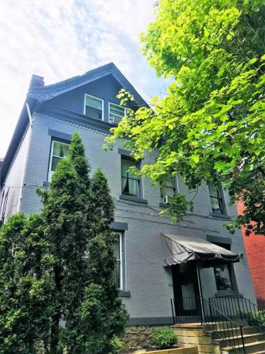 Main picture of 438 S Graham St