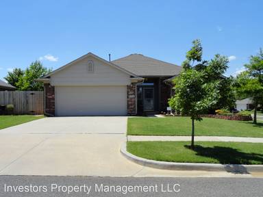 Main picture of 212 Great Oaks Dr