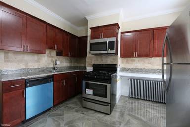 Main picture of 71 Walnut Park