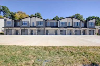 Main picture of 1135-76 Meadowhill Ln