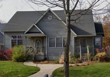 Main picture of 801 Longfellow Pl