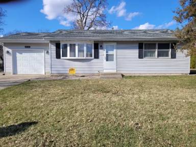 Main picture of 7000 W 128th Ln