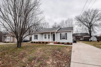 Main picture of 2831 Teakwood Dr