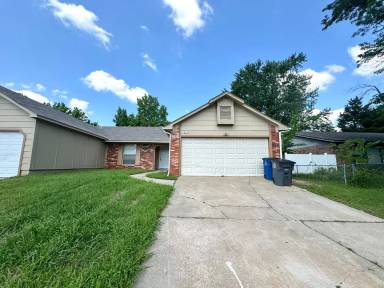 Main picture of 5826 S 87th East Ave