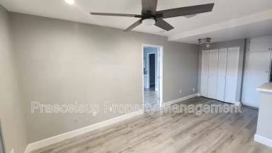 Main picture of 871 W San Ysidro Blvd