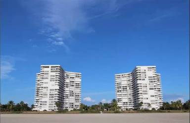 Main picture of South Seas West Beachfront Condo