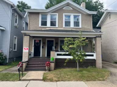 Main picture of 718 Washington St