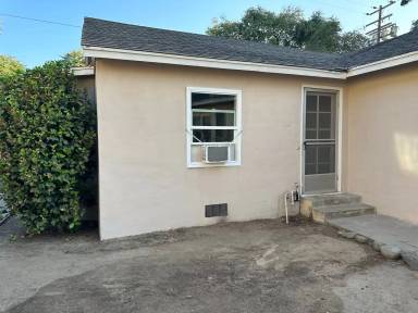 Main picture of 101 E Canal Dr