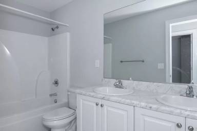 Main picture of 141 Caroleton Dr