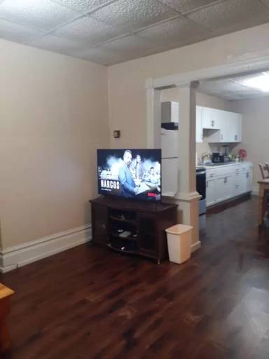 Main picture of 1007 Main St