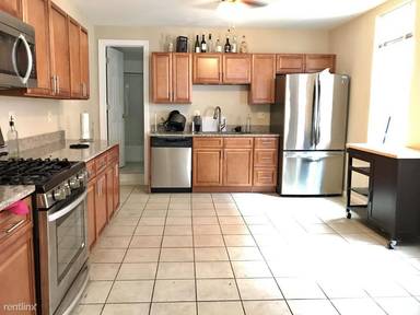 Main picture of 1820 Sarah St