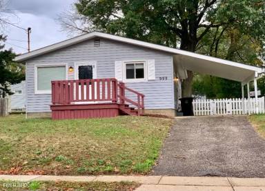 Main picture of 999 Hancock Ave