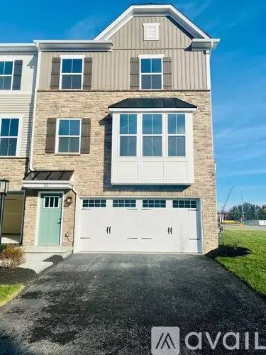 Main picture of 101 Lupine Dr