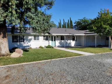 Main picture of 1982 Rebecca Ln