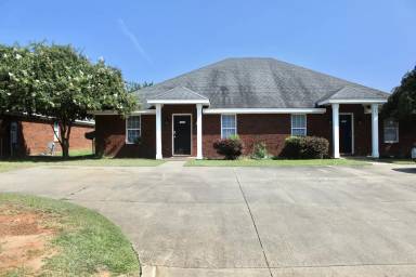 Main picture of 1815 Cobblestone Ct
