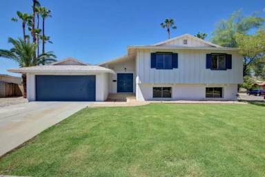 Main picture of 417 E Greenway Dr