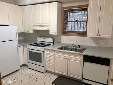 Main picture of 916 N Paulina St