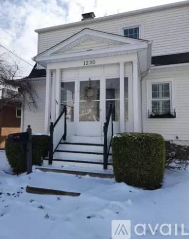 Main picture of 1230 5th St