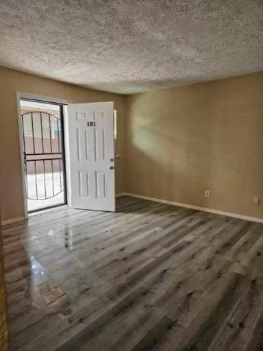 Main picture of 2623 Peabody Ave