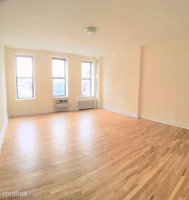 Main picture of 97 3rd Ave