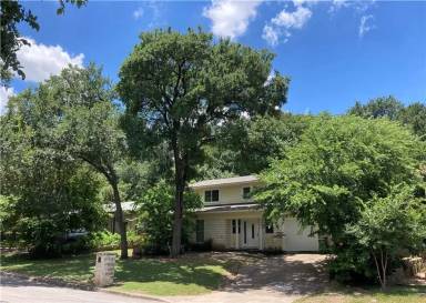 Main picture of 1713 Deerfield Dr