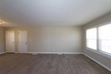 Main picture of 5602 Marilyn Rd