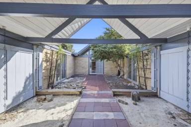 Main picture of 188 Ferne Ct