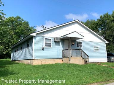 Main picture of 151 Woodrow St