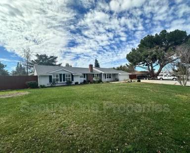 Main picture of 782 Briar Cliff Rd