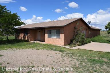 Main picture of 18 David Dr