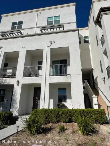 Main picture of 1455 Banahaw Way