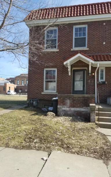 Main picture of 145 Vine St