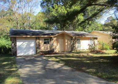 Main picture of 25 Brookway Ln