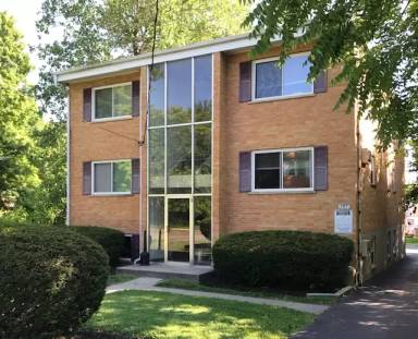 Main picture of 387 Broadway St
