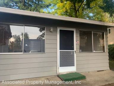 Main picture of 232 NE 3rd Ave