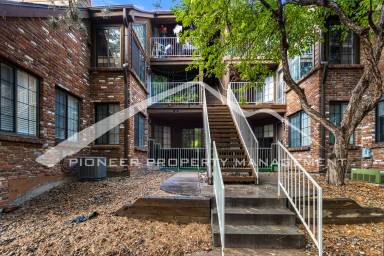 Main picture of 812 S Vance St