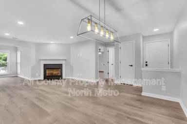 Main picture of 1006 Canyon Point Cir