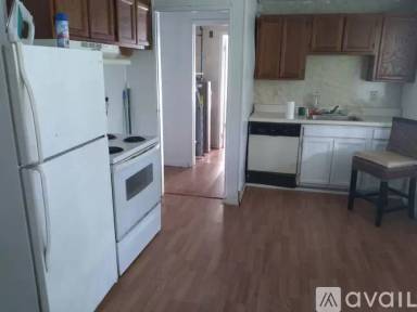 Main picture of 131 Park Dr